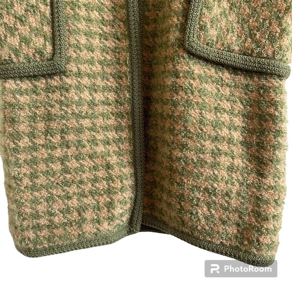 Vintage Solt of California Long
Houndstooth Print Coat - Picture 5 of 12